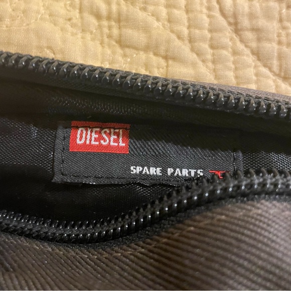 DIESEL | SPARE PARTS Nylon Cross Body Handbag Unisex Y2K - Picture 3 of 3